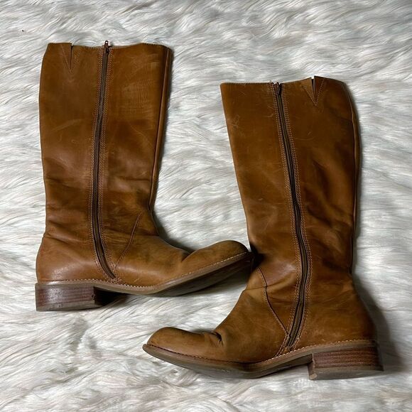 Schuler & Sons Philadelphia Tall Leather Riding Boots in Tan - Picture 3 of 11